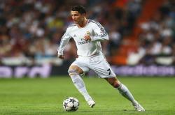 开云APP-拉梅洛降临天使城，湖人加时险胜76人，鲍尔家族传奇续写