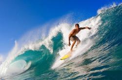 开云官网-绿茵与球台的交响，英格兰险胜夜，奥恰洛夫的光穿越而来