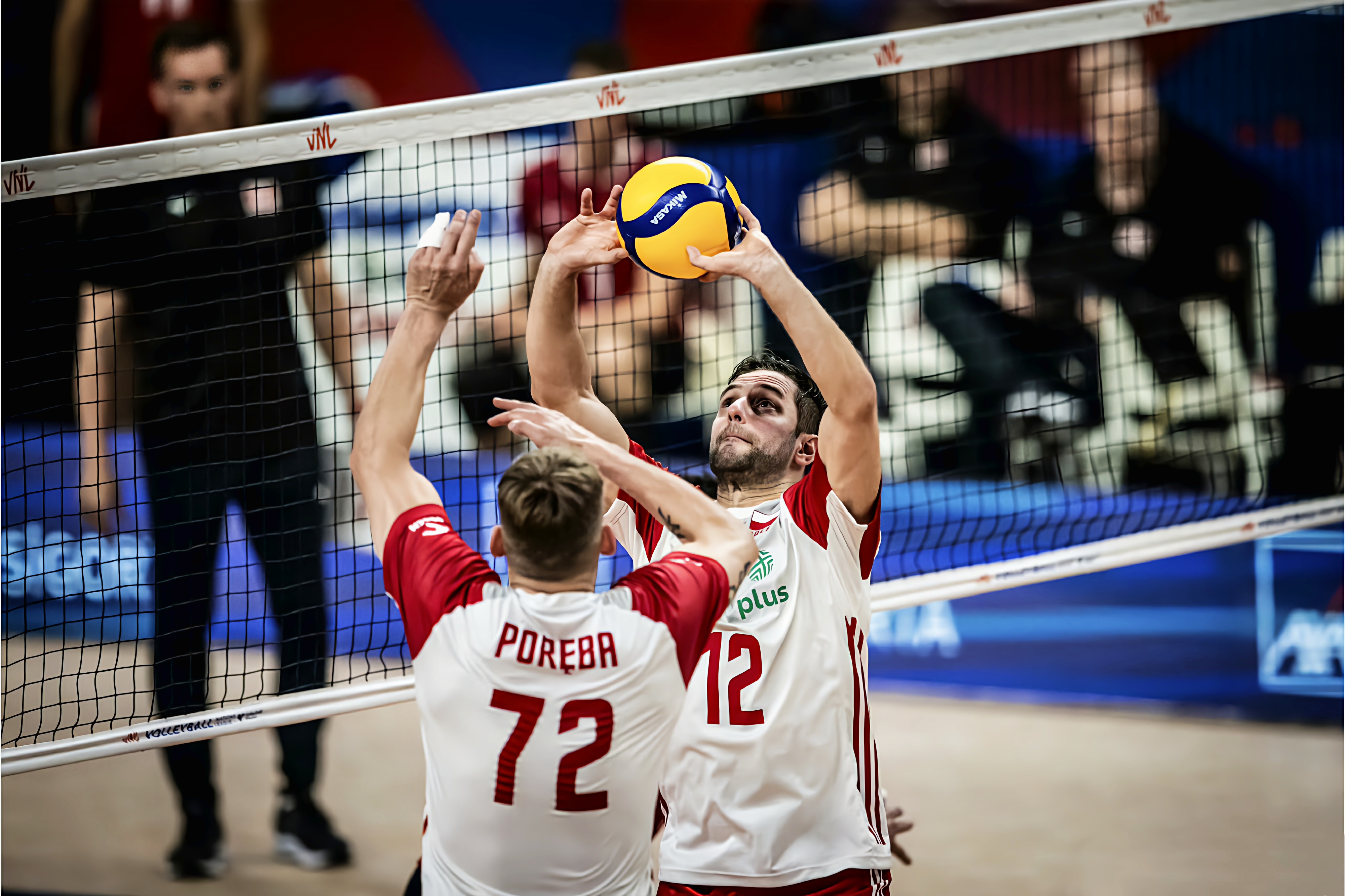 篮球世界杯波兰站：激烈角逐，激情澎湃