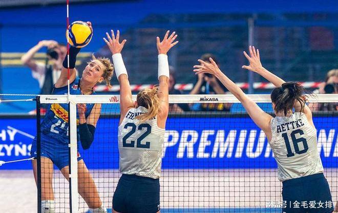 包含意大利球队实力强大，实现惊艳连胜的词条