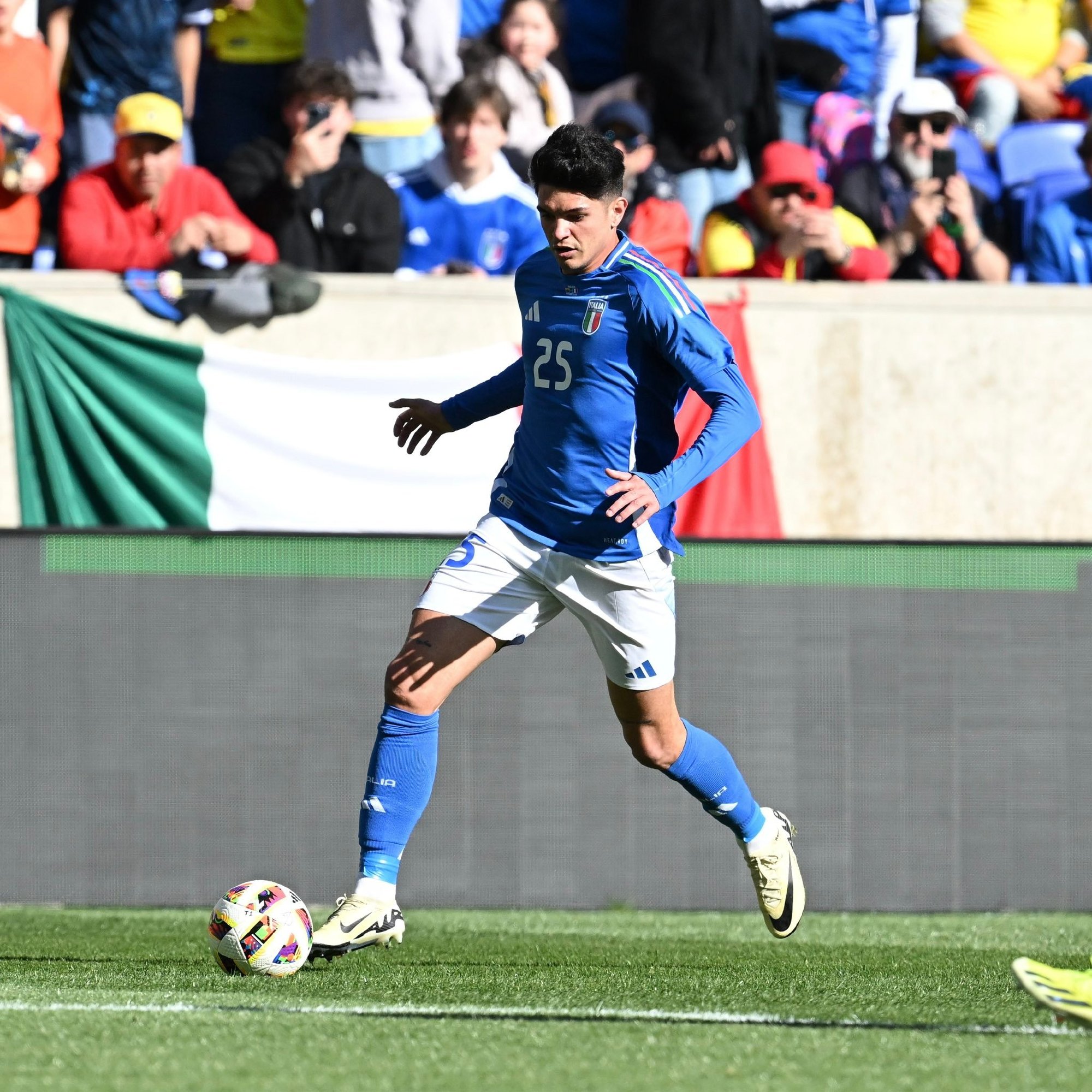 意大利队备战国际友谊赛,迎接新的挑战的简单介绍 意大利队备战国际友谊赛,迎接新的挑战的简单介绍