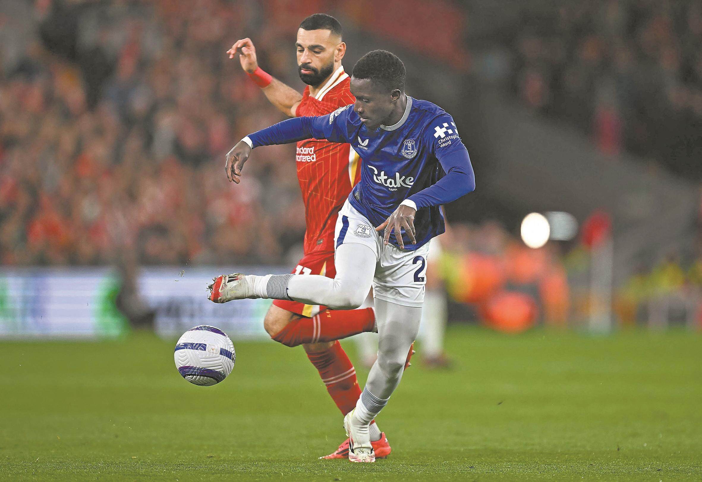 利物浦主场击败南安普敦，英超领先优势保持