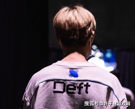 G2险胜C9，Deft操刀奇招英雄翻盘激烈交锋成都决赛之夜，成为赛场最大亮点的简单介绍