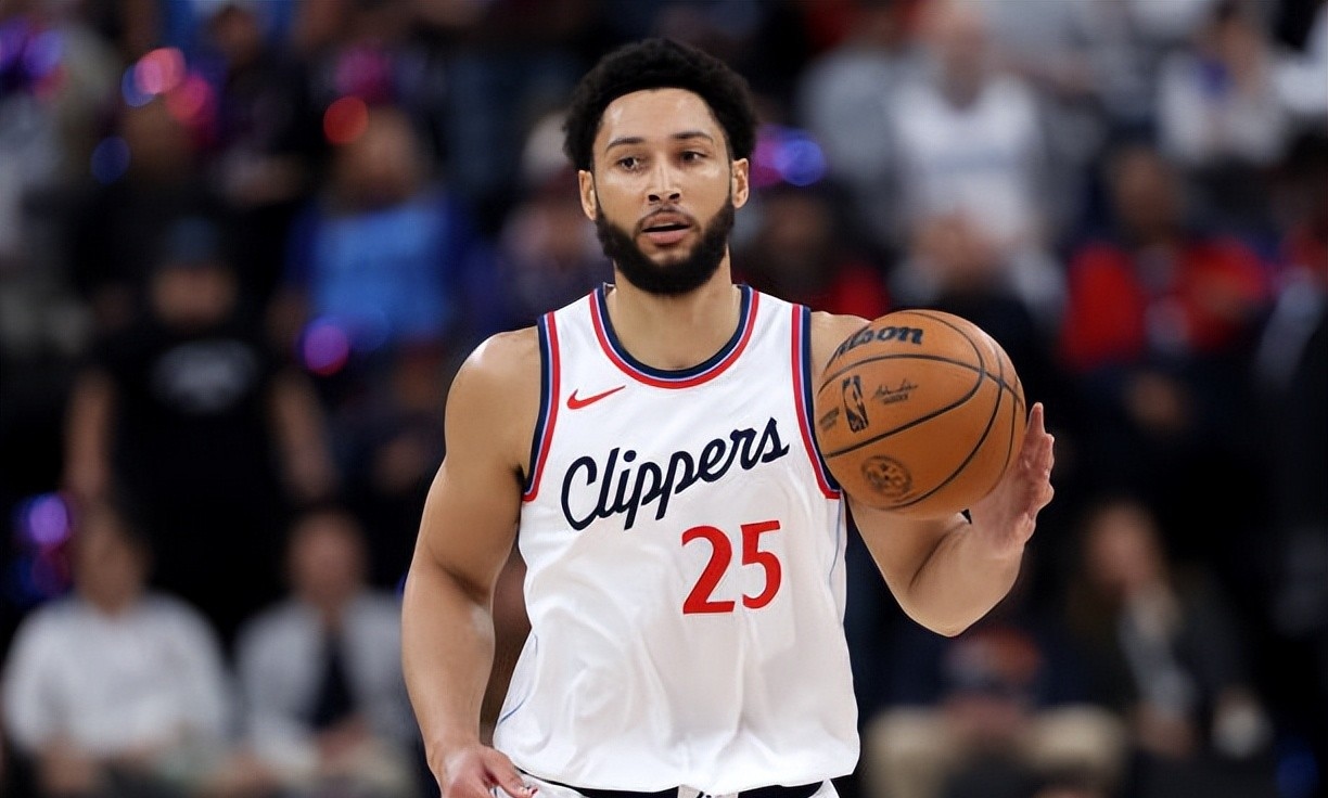 包含高光之下的西蒙斯，快船欲引进澳洲天才强化内线的词条