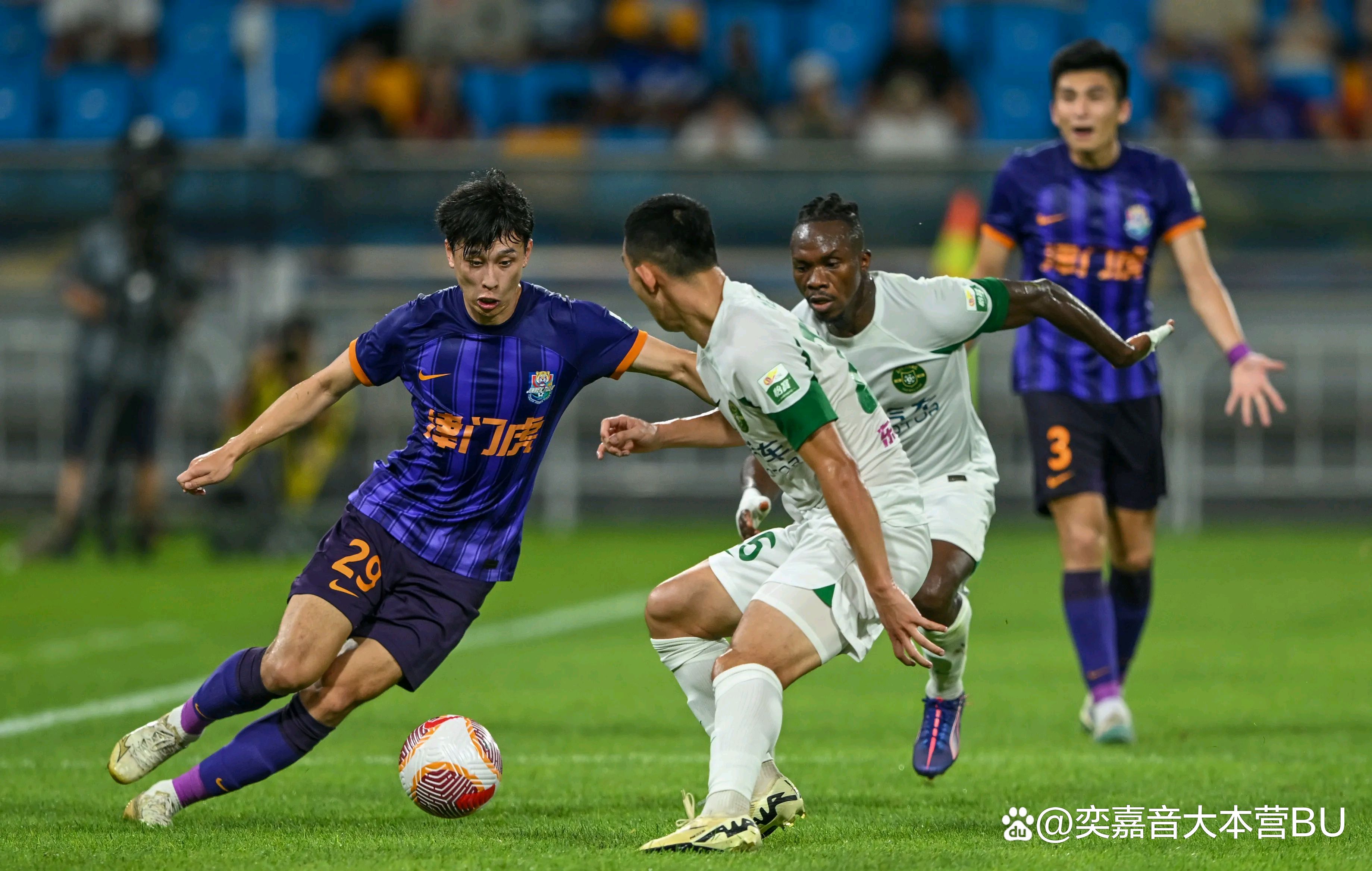 中超比赛球队宣布与外援合同续约事宜的简单介绍 中超比赛球队宣布与外援合同续约事宜的简单介绍