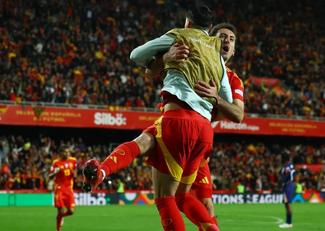 意大利迎战荷兰，两队实力不相上下