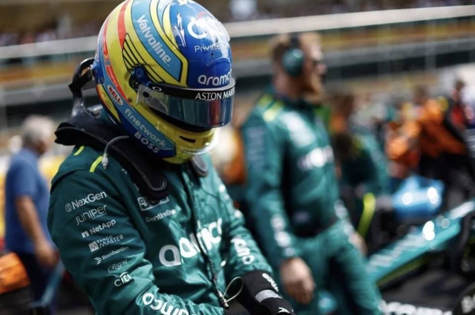 阿斯顿马丁轻取威廉姆斯，阿隆索高光表现