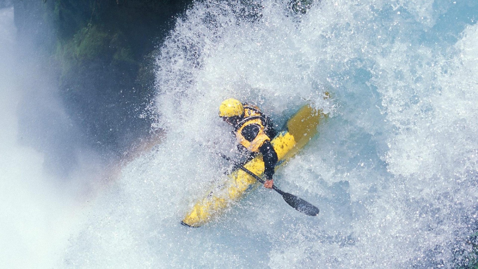 鏖战安菲尔德，格列兹曼一剑封喉，利物浦的夜与火