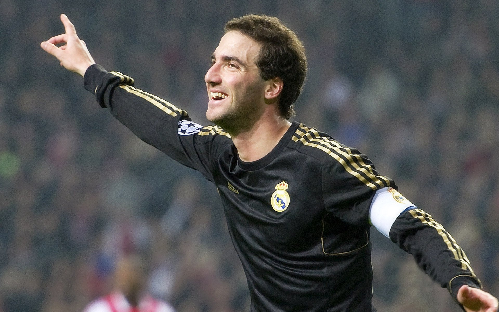 红土之神硬地封王,纳达尔谱写唯一性霸权史诗