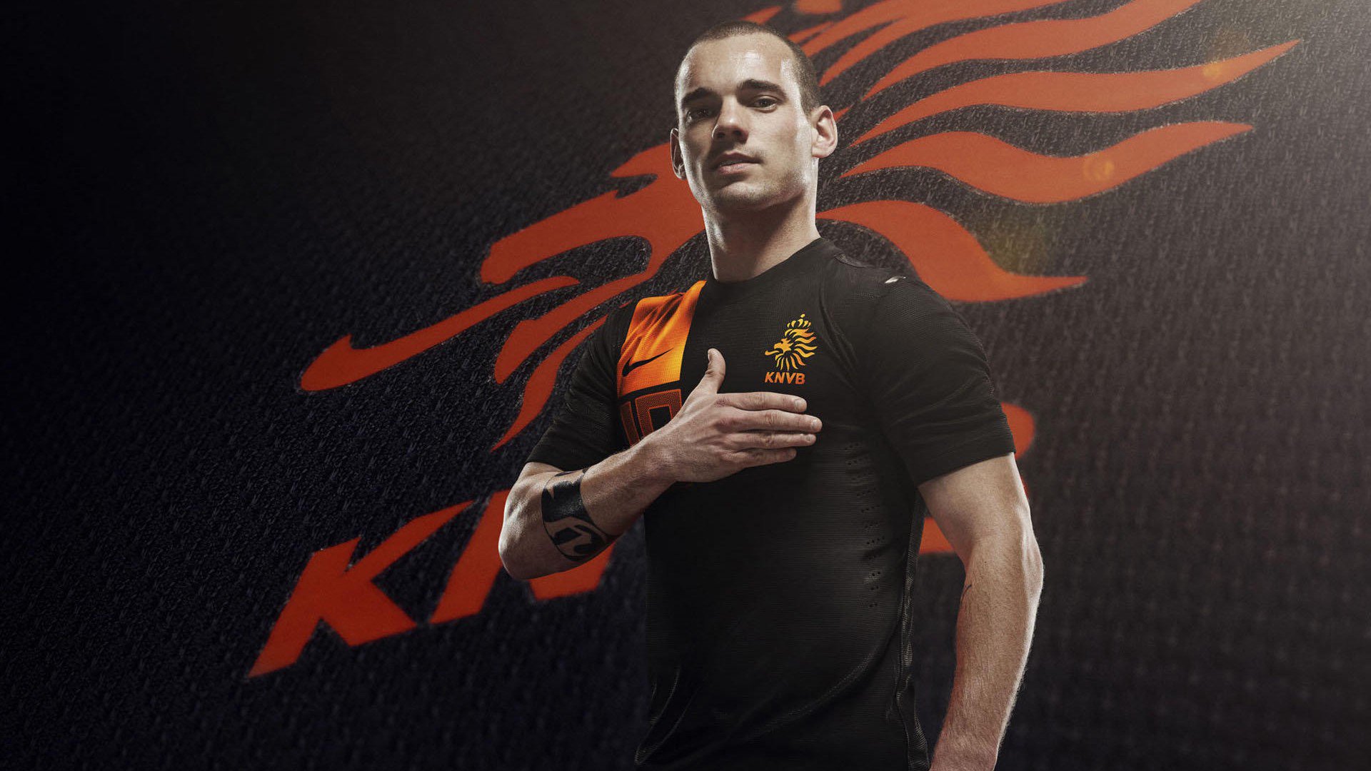 红色王朝的黄昏与银箭之王的加冕，一场由汉密尔顿点燃的绝对翻盘